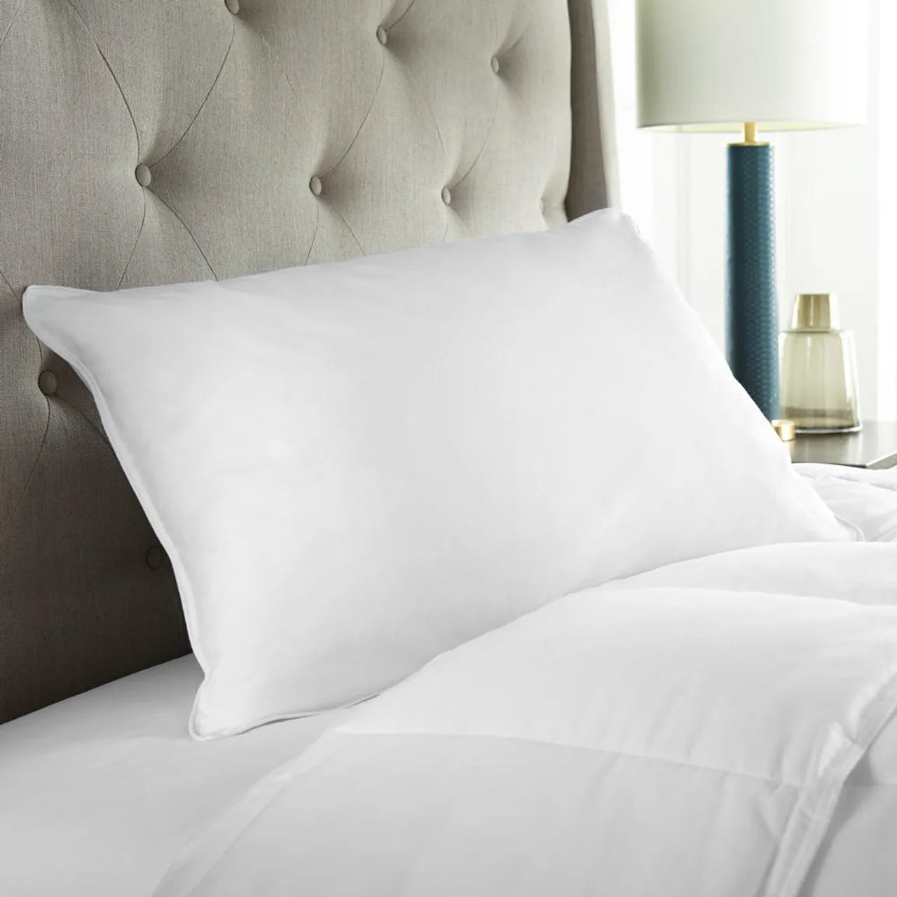 Almohada de hotel alternativa al plumón EnviroLoft® 