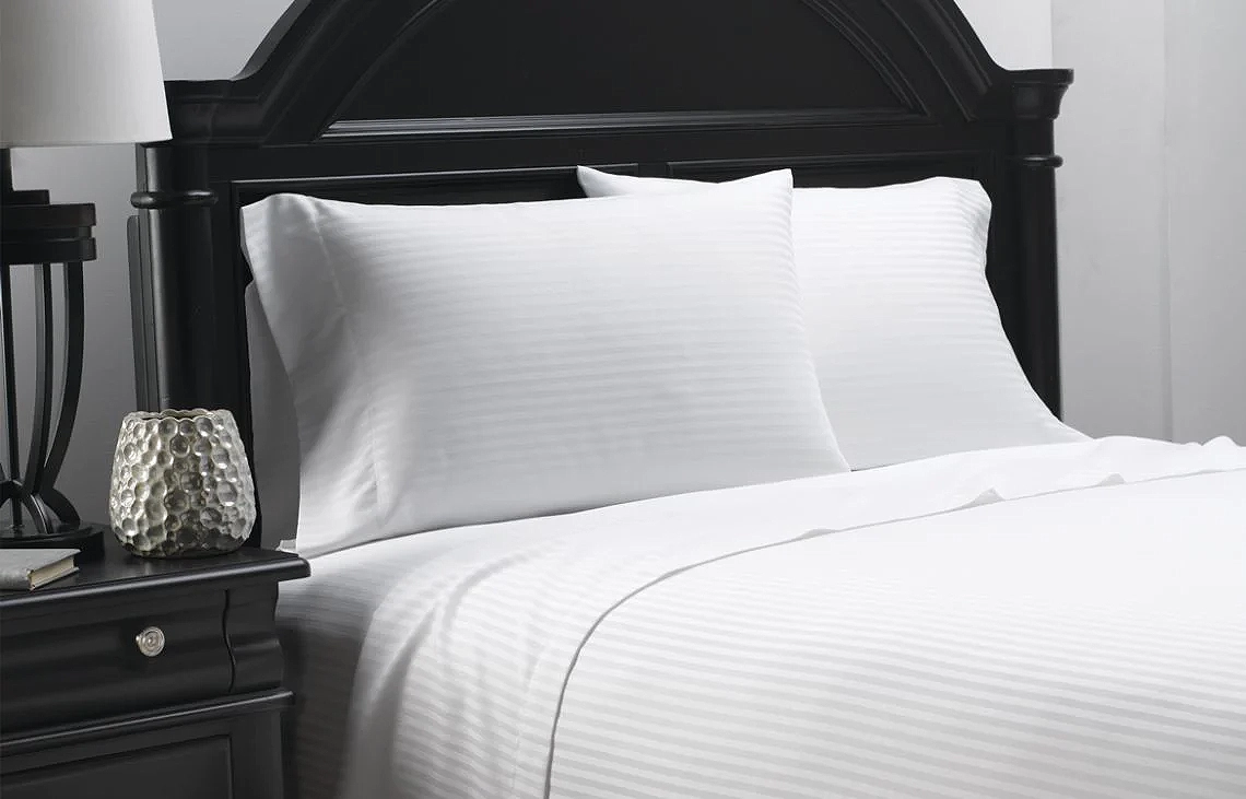 Sábanas Martex® Millennium Stripe de West Point Home